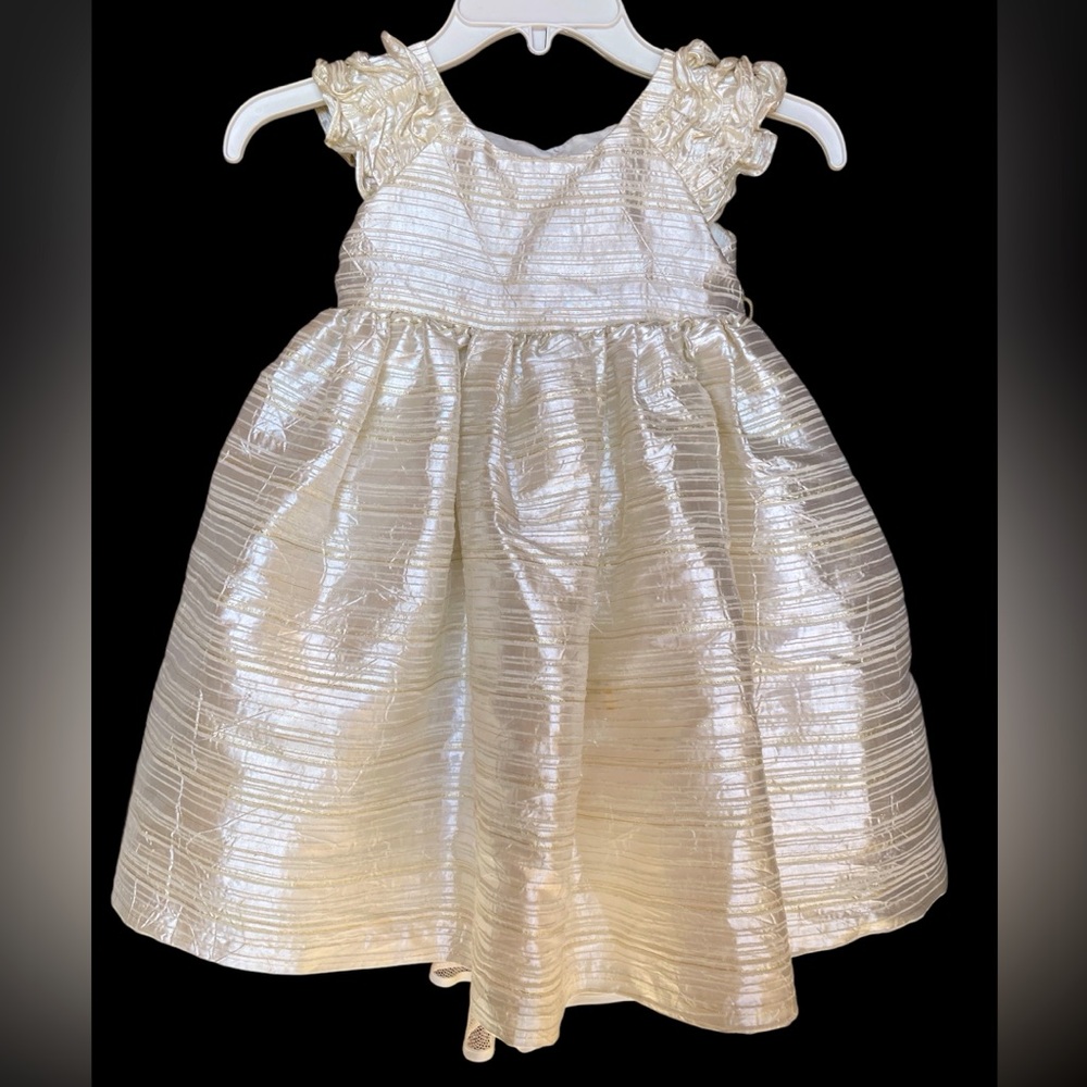 Marmellata Girls Size 4 Ivory and Gold Dress